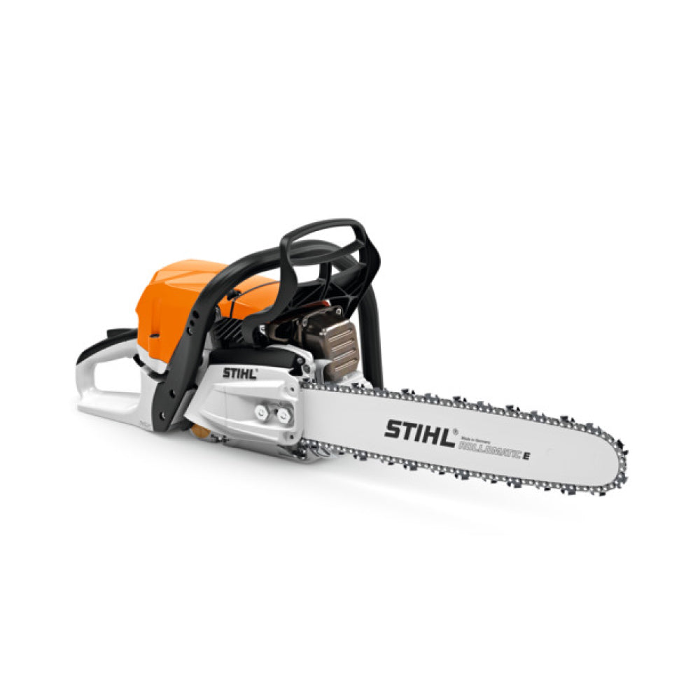 STIHL MS 400 C-M The first chainsaw with a magnesium piston